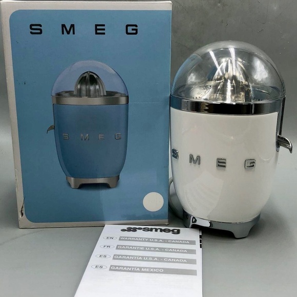 Smeg 50's Retro Style Citrus Juicer in White with Box - Picture 1 of 7